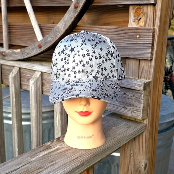 Ladies Silver & Black Stars BLING Hat NEW No Tags - Picture 1 of 4